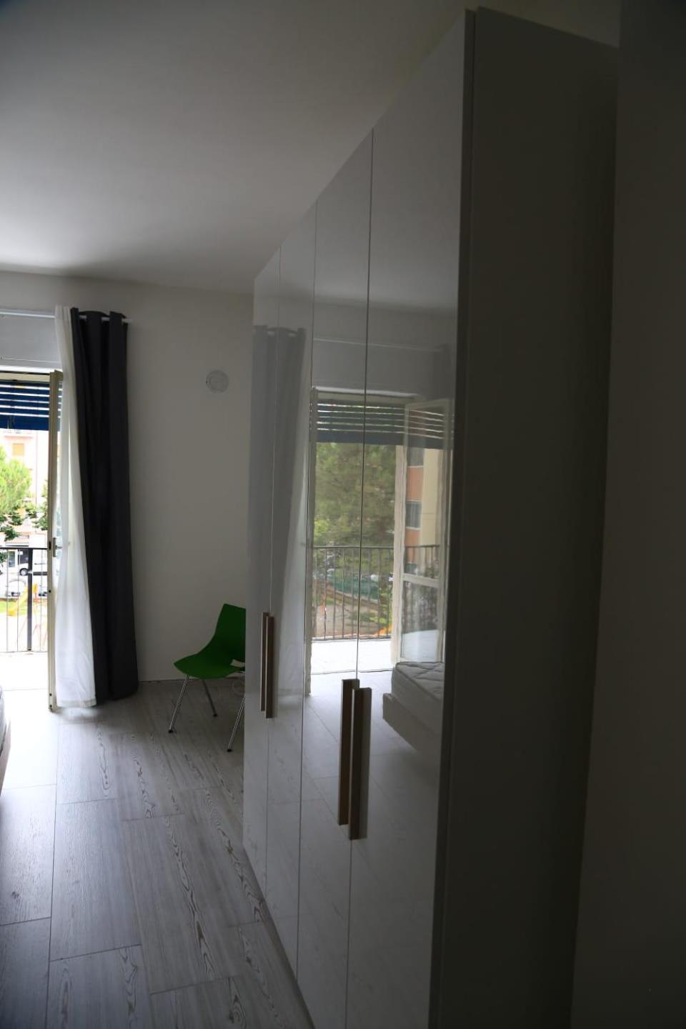 Home Mazzei Piazza Bilotti Κοσέντζα Δωμάτιο φωτογραφία